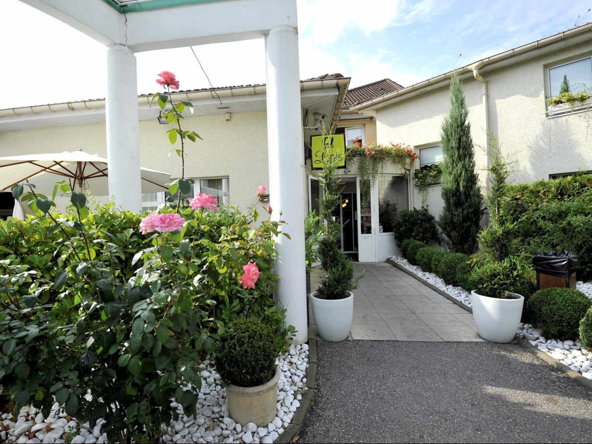 Logis Cottage Hotel Vandoeuvre-les-Nancy Exterior photo